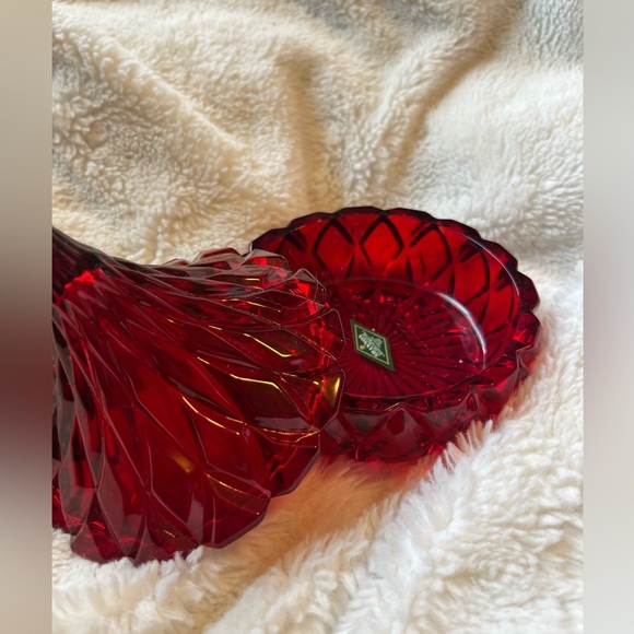 Shannon Ruby Red Glass Lead Crystal Hershey Kiss Shaped Covered Candy Dish EUC - Picture 2 of 7